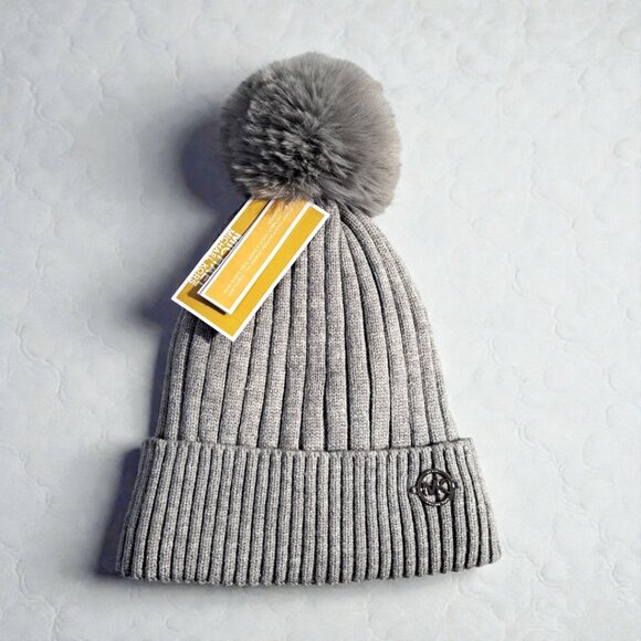 Micheal Kors Grey Faux Fur Beanie NWT - Picture 5 of 11